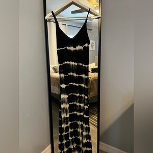 Size small tie dye dress from Raviya